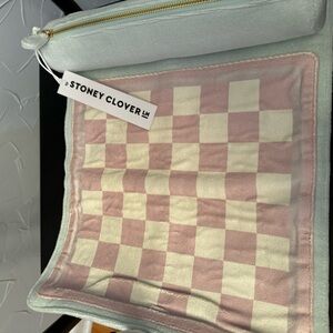 Stoney clover lane checker board game with all pieces brand new